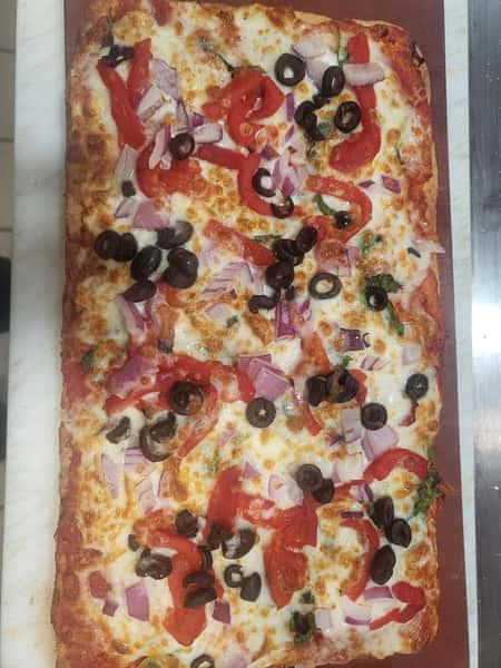 Veggie lovers pizza