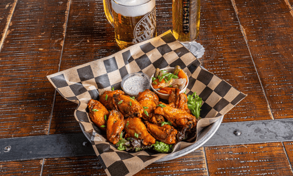 Wings - Food - Bierstadt Lagerhaus