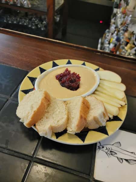 Bourbon Brie Fondue