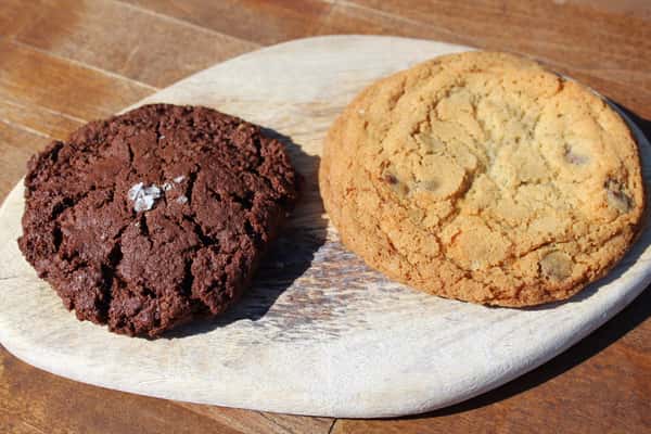 Chocolate Chip Cookie & Sea Salt Dark Chocolate Chip Cookie