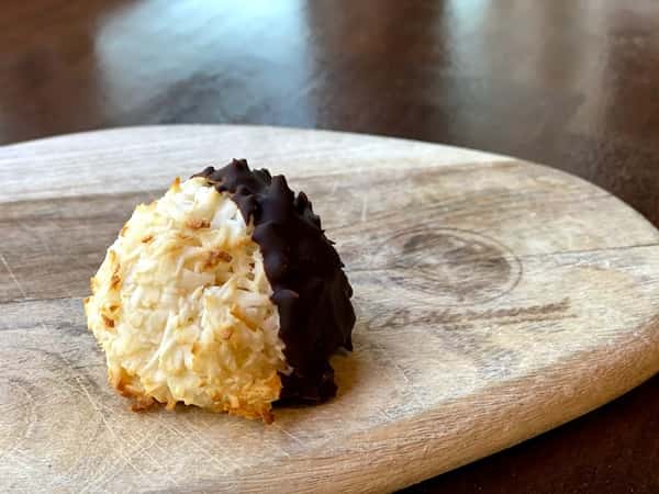 COCONUT MACAROON (GF)