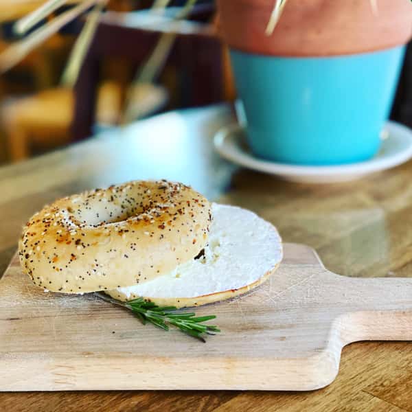 BAGEL & CREAM CHEESE