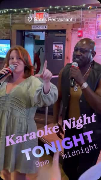 Karaoke! Every FRIDAY NIGHT @gatesrestaurant. See you soon!😉#newcanaan #karaoke #ctkaraoke #newcanaan_moms #latenightmenu