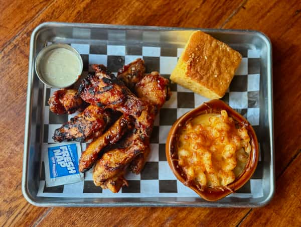 SMOKED BBQ WINGS - 8PC
