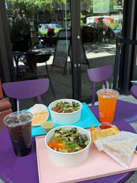 Multiple bowl mixed variation with drinks and sides Fieldtrip