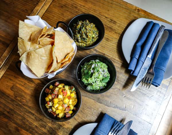 Trio Guacamoles