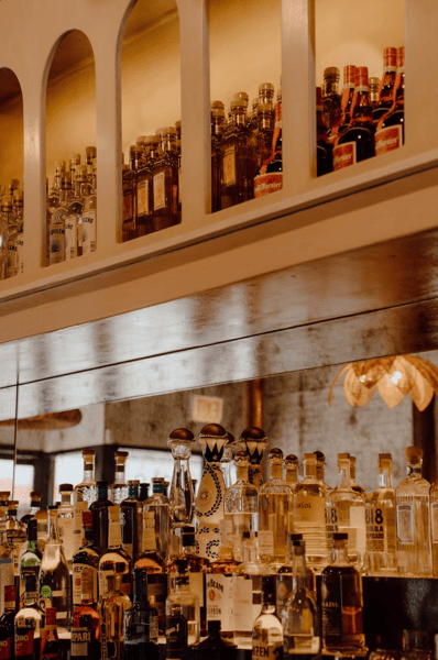 bar