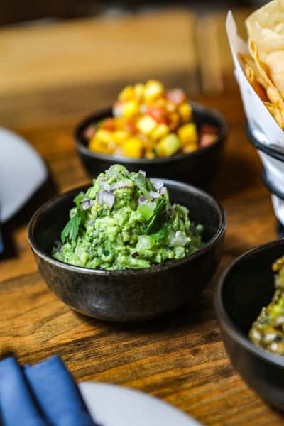 Pair Guacamoles