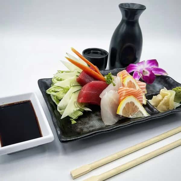 Sashimi & Sake