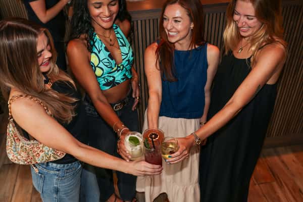 Cheers to drinks at Lounge 832
