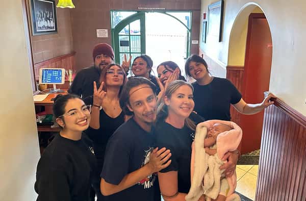 La Bella Crew at Cafe