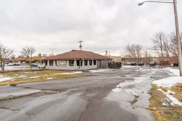 Exterior view of xCrispy