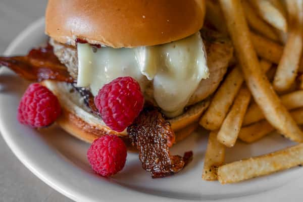 Mighty Good Chicken Sandwich
