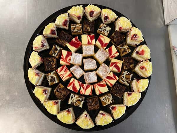 Dessert with bistro cakes