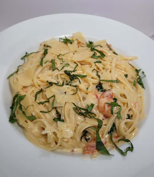 Creamy Tomato Pesto Linguine