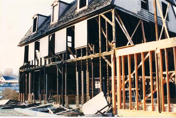 Filomenas being built