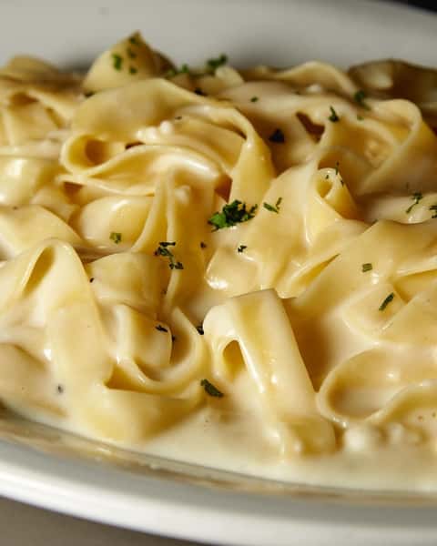 Fettuccine Alfredo