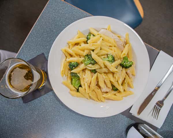 Chicken, Broccoli & Penne