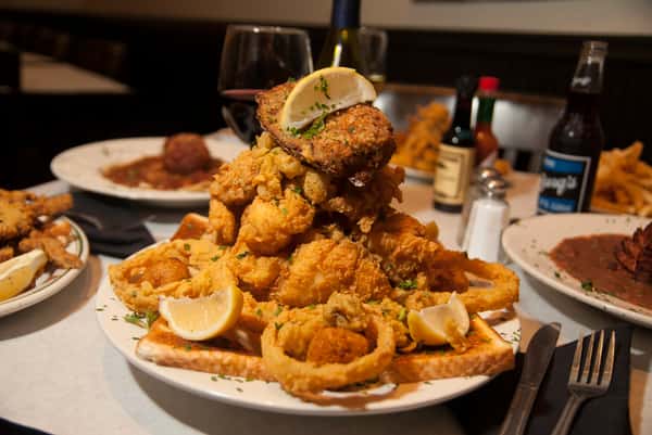Seafood Jackpot (Feeds 2)