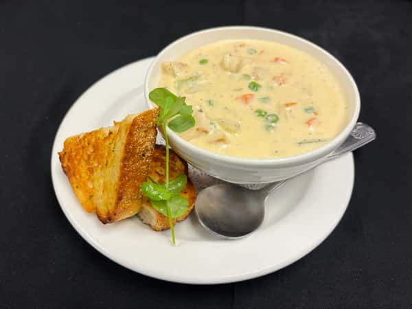 Chicken Pot Pie Soup