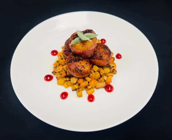 Bacon-Wrapped Maple Scallops