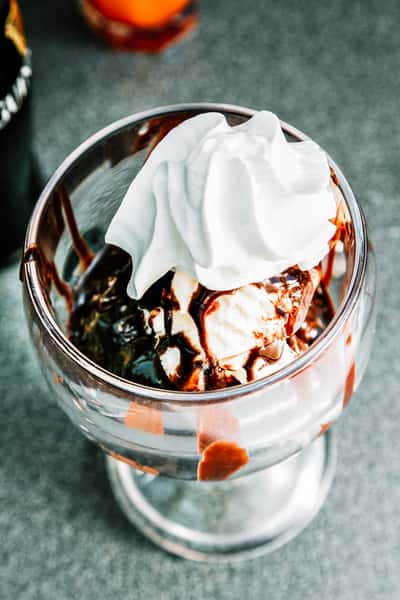 molten lava sundae