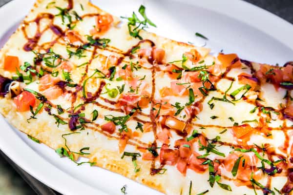 Margherita Flatbread Pizza Menu Daily's Sports Grill