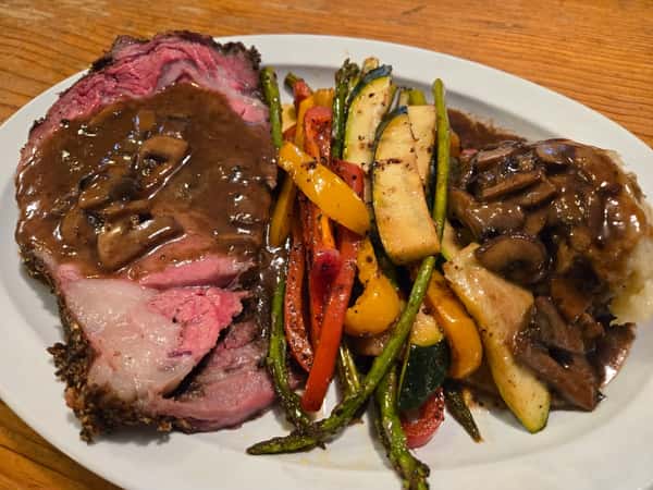 Prime Rib w/ Bella Reduction