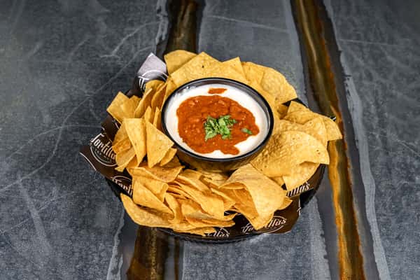 Chili Con Queso