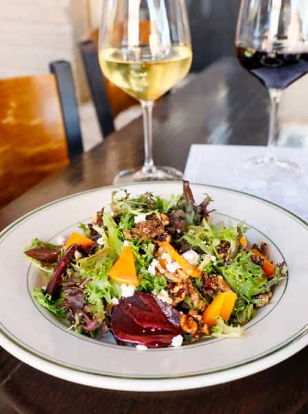 Mixed salad and champagne