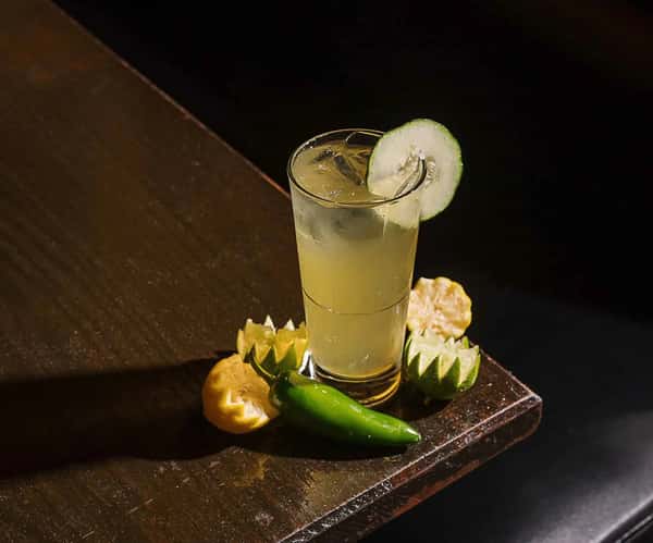 Drinks with slice of lemon