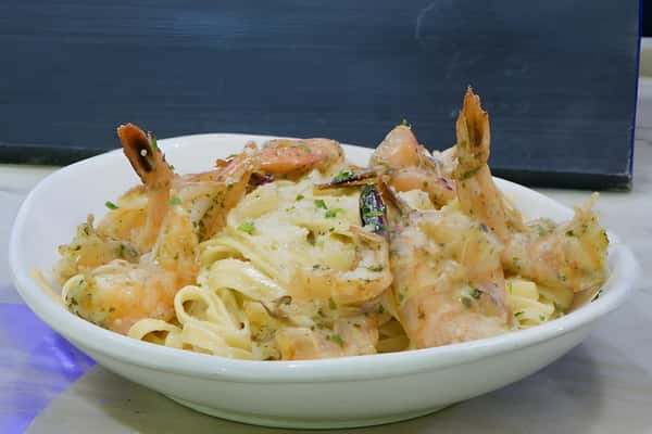 Pasta with shrimp\