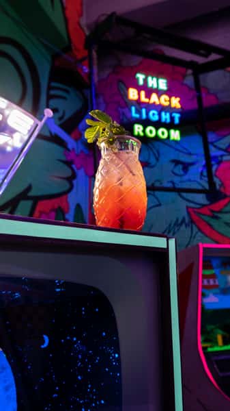 Cocktail - Blacklight Room 