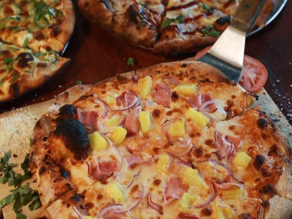Mini Swinapple Pizza