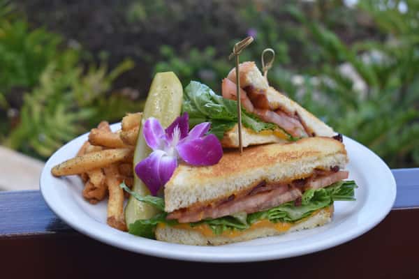 Classic BLT