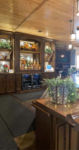 Timber Center Bar 