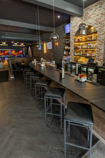 bar