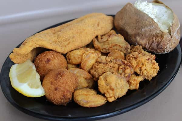 Assorted Fried or Broiled Seafood Platter