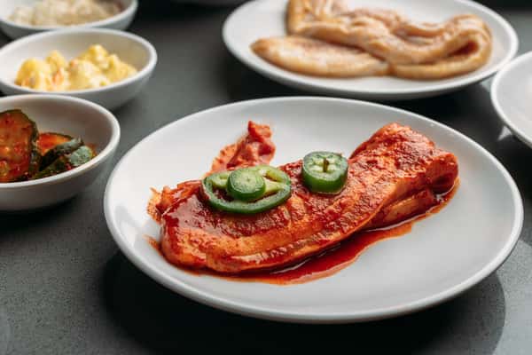 Maewoon Saamgyupsal SPICY MARINATED PORK BELLY