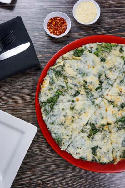 Spinach & Garlic Pizza