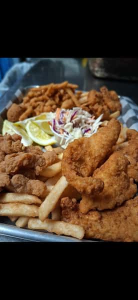 Fried seafood platter