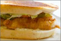 Chicken sandwich with lettuce and tomato