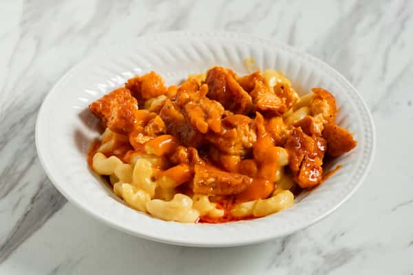 Buffalo Chicken Mac N Cheese