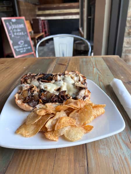 CHICKEN PHILLY