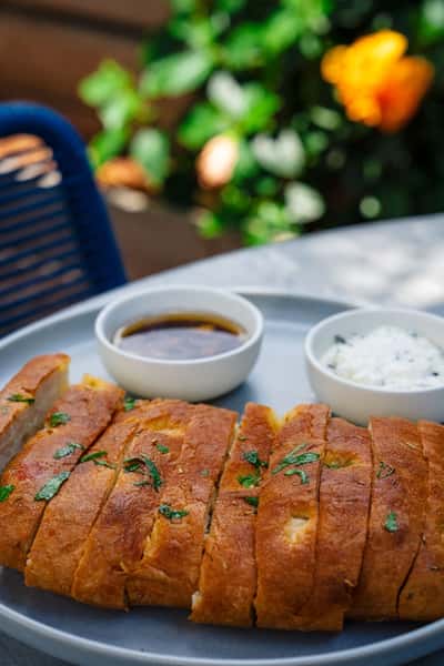 BREAD SERVICE