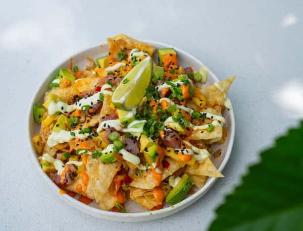 HH TUNA POKE NACHOS