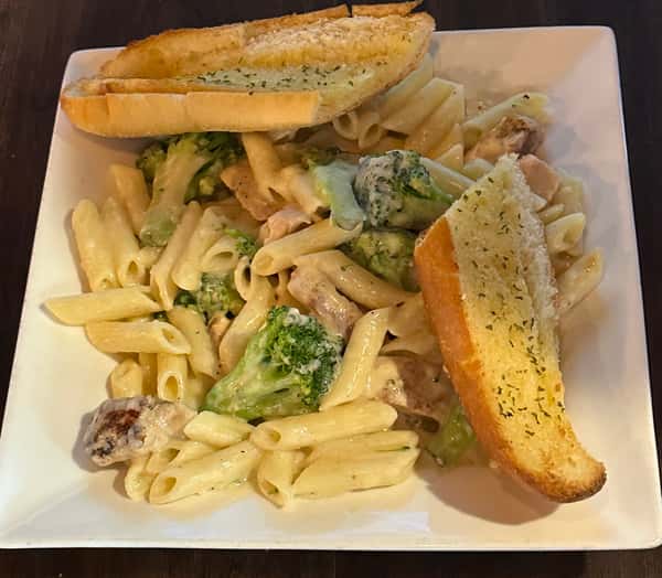 Chick Broc Alfredo with Ziti