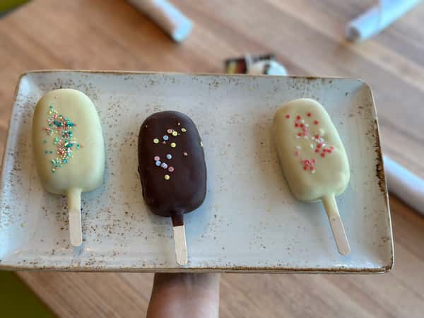 Cakesicle Trio