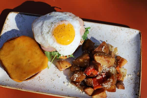 Breakfast Sandwich