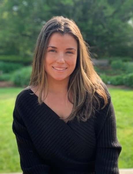 Melissa Headshot